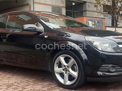 Negro Usado 2008 Opel Astra GTC Sport Berlina | 2499 € (Buen precio)