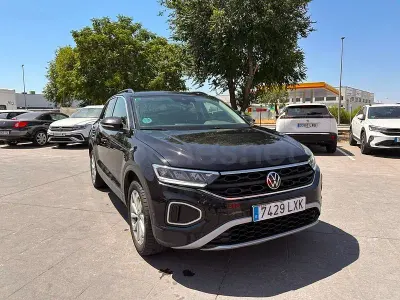 Usado VW T-Roc Life 115 CV (84 kW) 2022 Negro SUV