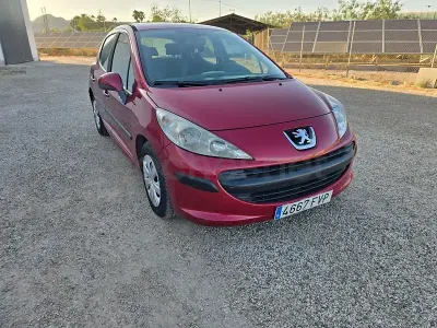 Usado Peugeot 207 Sport 90 CV (66 kW) 2007 Granate Berlina