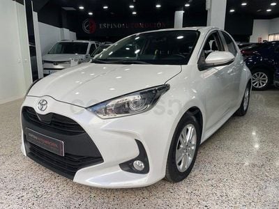 Usado Toyota Yaris 125 CV (91 kW) 2023 Blanco Utilitario