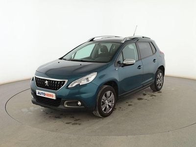 Usado Peugeot 2008 Style 110 CV (80 kW) 2017 Verde SUV