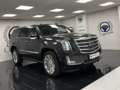 Usado Cadillac Escalade 420 CV (308 kW) 2017 Gris SUV