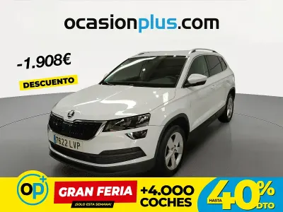 Usado Skoda Karoq Ambition 150 CV (110 kW) 2021 Blanco SUV