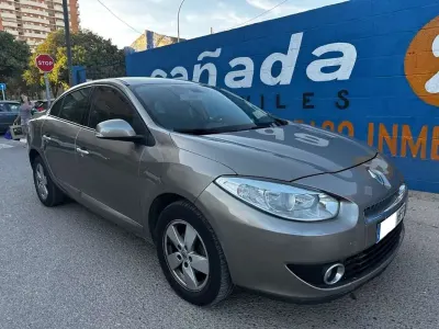 Usado Renault Fluence Dynamique 110 CV (80 kW) 2011 Gris Berlina