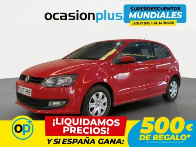 Usado VW Polo Advance 60 CV (44 kW) 2012 Rojo Utilitario