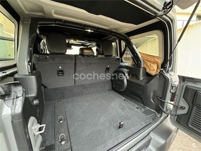 Gris / plata Usado 2022 Jeep Wrangler Rubicon SUV | 68.000 € (Caro)