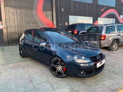 Gris / plata Usado 2006 VW Golf V GTI Berlina | 8999 € (Precio justo)