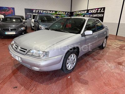 Gris / plata Usado 2000 Citroën Xantia Exclusive Berlina | 2990 €