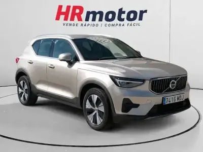 Usado Volvo XC40 Core 211 CV (155 kW) 2023 Gris SUV