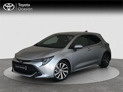 Begagnad Toyota Corolla Style 122 HK (89 kW) 2022 Grå Minibuss