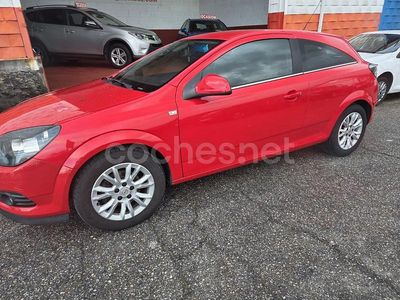 Usado Opel Astra GTC Sport 110 CV (80 kW) 2009 Rojo Berlina
