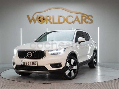 Begagnad Volvo XC40 Momentum 163 HK (119 kW) 2019 Vit SUV