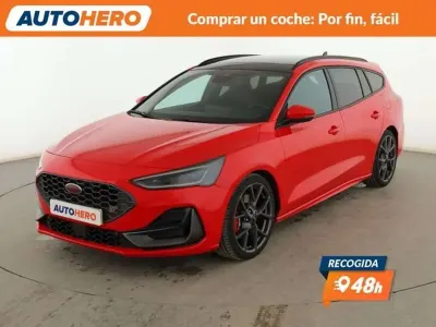 Usado Ford Focus ST 280 CV (205 kW) 2024 Rojo Utilitario
