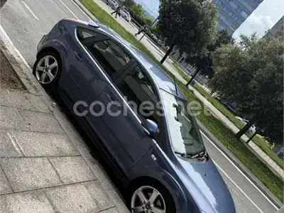 Usado Ford Focus Sport 115 CV (84 kW) 2006 Azul Berlina