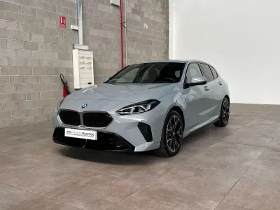 Usado BMW 120 163 CV (119 kW) 2025 Gris Utilitario
