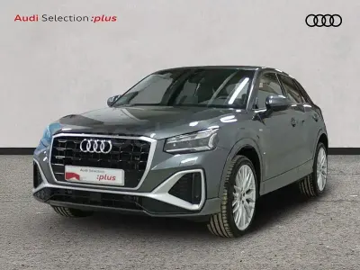 Usado Audi Q2 Ambiente 150 CV (110 kW) 2025 Gris / plata SUV