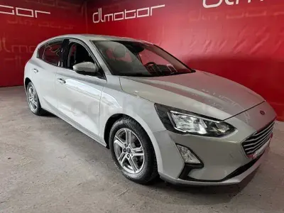 Usado Ford Focus Active 120 CV (88 kW) 2022 Gris / plata Berlina