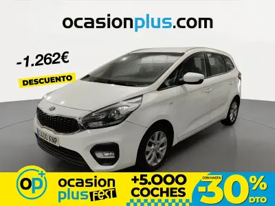 Usado Kia Carens 115 CV (84 kW) 2018 Blanco Monovolumen