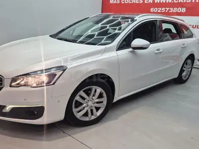 Usado Peugeot 508 SW Active 120 CV (88 kW) 2016 Blanco Familiar
