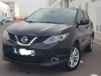 Usado Nissan Qashqai Tekna 131 CV (96 kW) 2014 Marrón SUV