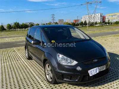 Usado Ford S-MAX Titanium 140 CV (102 kW) 2009 Negro Monovolumen
