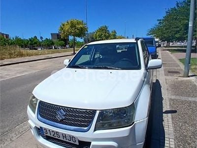 Usado Suzuki Grand Vitara 129 CV (94 kW) 2012 Blanco SUV