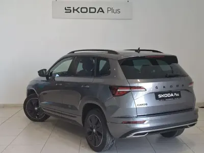 Usado Skoda Karoq SportLine 150 CV (110 kW) 2022 Gris / plata SUV