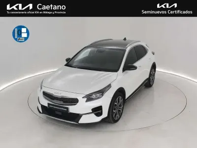 Usado Kia XCeed 141 CV (103 kW) 2022 Blanco SUV
