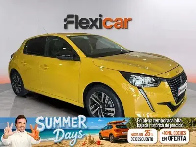 Usado Peugeot 208 Allure 100 CV (73 kW) 2023 Amarillo Utilitario