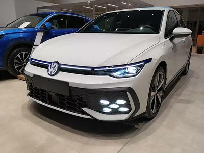 Nuevo VW Golf VIII GTE 2025