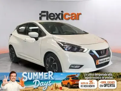 Usado Nissan Micra Acenta 92 CV (67 kW) 2022 Beige Utilitario