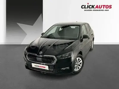 Usado Skoda Fabia Selection 115 CV (84 kW) 2025 Negro Utilitario