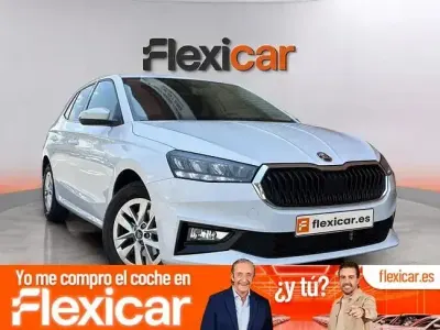 Usado Skoda Fabia Selection 115 CV (84 kW) 2025 Blanco Utilitario