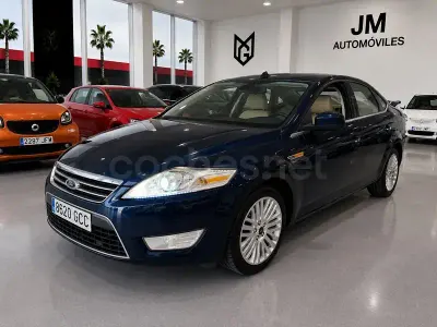 Usado Ford Mondeo Ghia 140 CV (102 kW) 2009 Azul Berlina