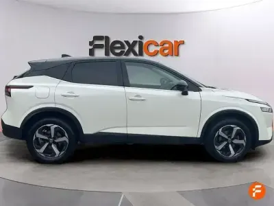 Usado Nissan Qashqai N-Connecta 140 CV (102 kW) 2021 Blanco SUV
