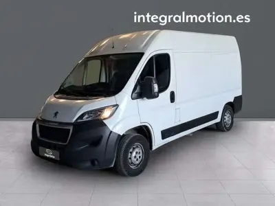 Usado Peugeot Boxer S 140 CV (102 kW) 2021 Blanco Van