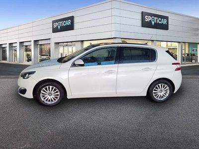 Usado Peugeot 308 Allure 130 CV (95 kW) 2017 Blanco Berlina