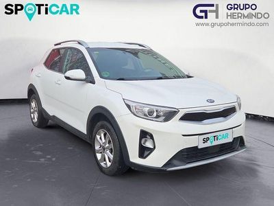 Usado Kia Stonic 84 CV (61 kW) 2018 Blanco SUV