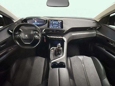 Käytetty Peugeot 3008 Active 131 HP (96 kW) 2020 Punainen Katumaasturi