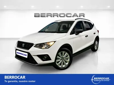 Usado Seat Arona Ecomotive 95 CV (69 kW) 2020 Blanco SUV