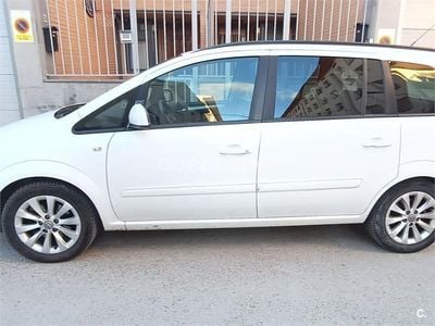 Blanco Usado 2014 Opel Zafira Family Monovolumen | 8400 €