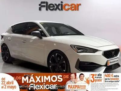 Begagnad Cupra Leon VZ 300 HK (220 kW) 2021 Vit Halvkombi