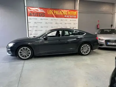 Usado Audi A5 Sportback Ambiente 190 CV (139 kW) 2018 Gris Utilitario