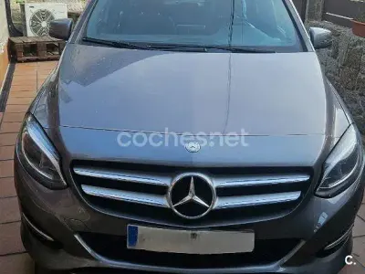 Occasion Mercedes B180 109 PK (80 kW) 2017 Grijs MPV