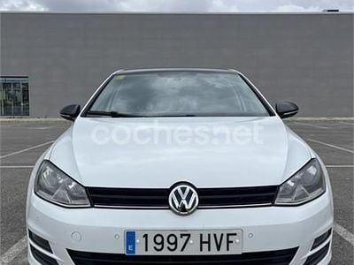 Usado VW Golf VII Advance 105 CV (77 kW) 2014 Blanco Berlina