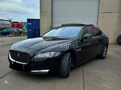 Usado Jaguar XF Portfolio 300 CV (220 kW) 2016 Negro Berlina