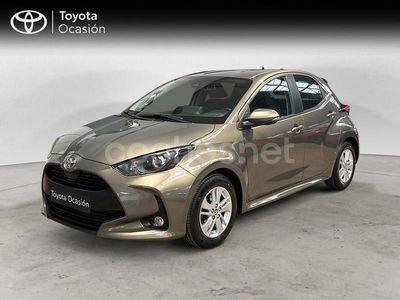 Usado Toyota Yaris Edition 125 CV (91 kW) 2024 Gris / plata Berlina