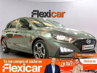 Usado Hyundai i30 N Line 120 CV (88 kW) 2023 Gris Berlina