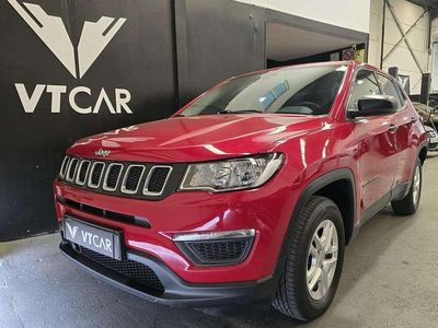 Usado Jeep Compass Sport 120 CV (88 kW) 2017 Rojo SUV