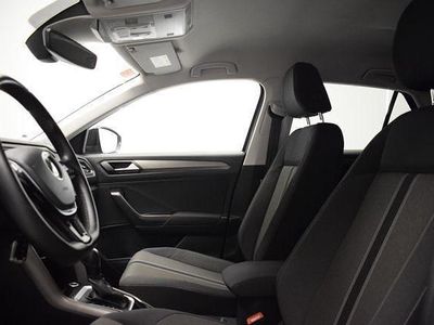 Usado VW T-Roc Advance 150 CV (110 kW) 2021 Gris / plata SUV